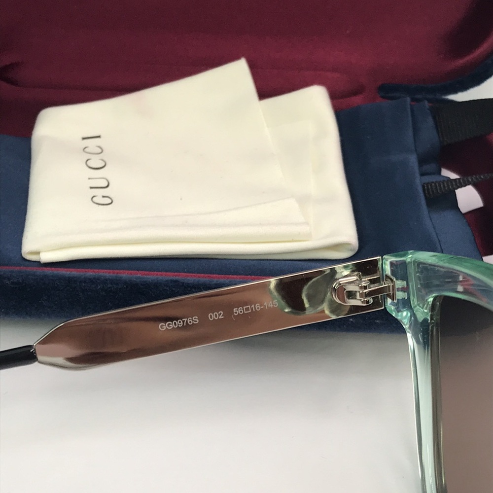 Gucci GG0976S 002 in injected material , in green rectangular/square Sunglasses - Picture 13 of 14